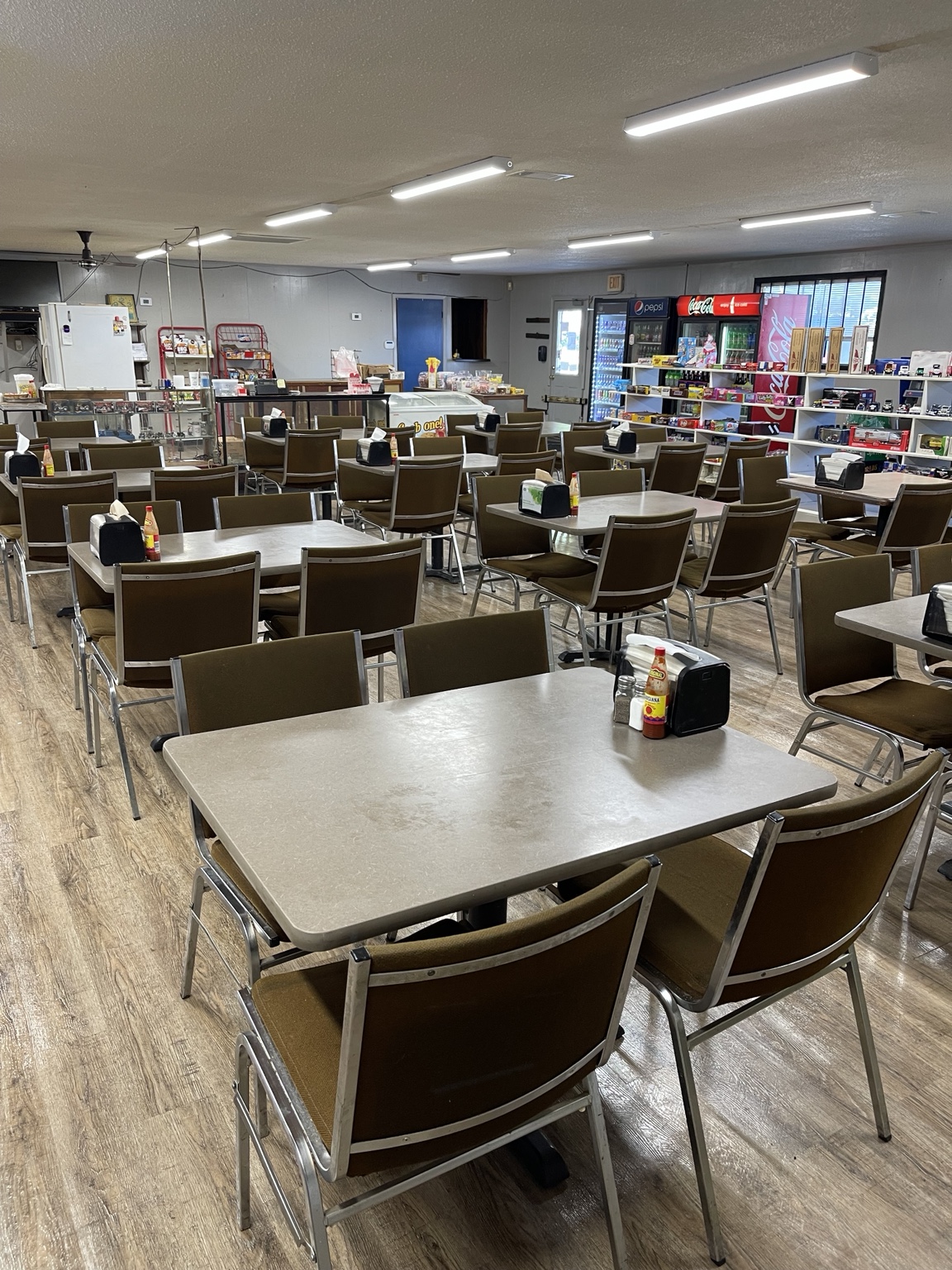 Dining room at 7th Street Market